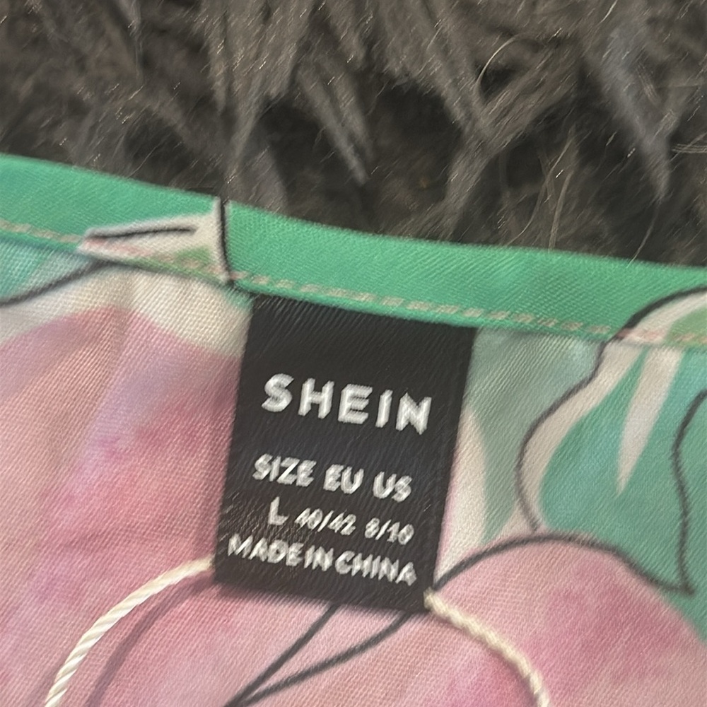 Floral blouse - Picture 3 of 3